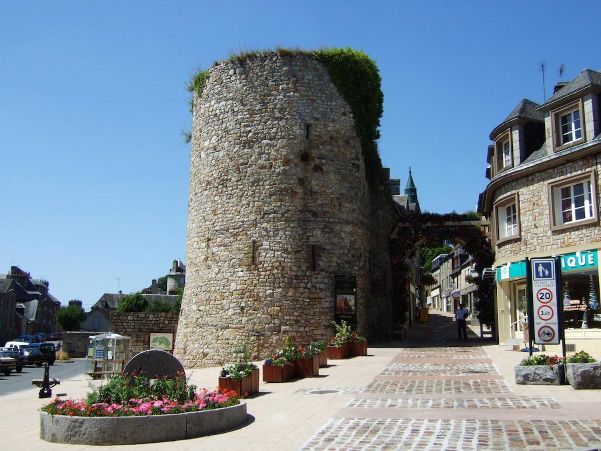 La Maison Sur Les Remparts 돔프롱 외부 사진